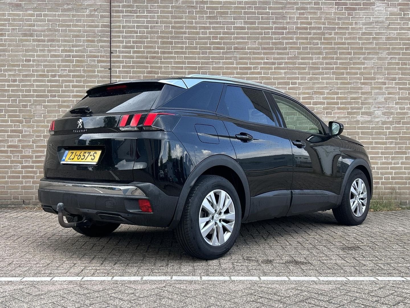 Peugeot 3008 1.2 PureTech AGC Allure | € 7.800,- NETTO!, Auto's, Peugeot, Zwart, Handgeschakeld, 119 g/km, SUV of Terreinwagen