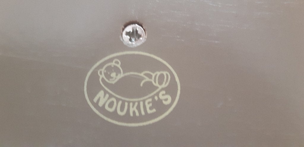 Muzikaal babykledingrek voor aan de muur Brand Noukie's, Ophalen, Inclusief standaard, Nieuw, Kapstokje