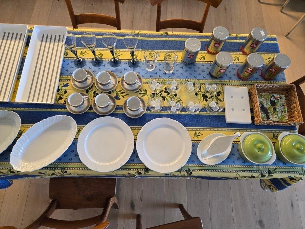 Acht en dertig items voor keuken in nieuwe staat voor 15 eur, Ophalen of Verzenden, Blauw