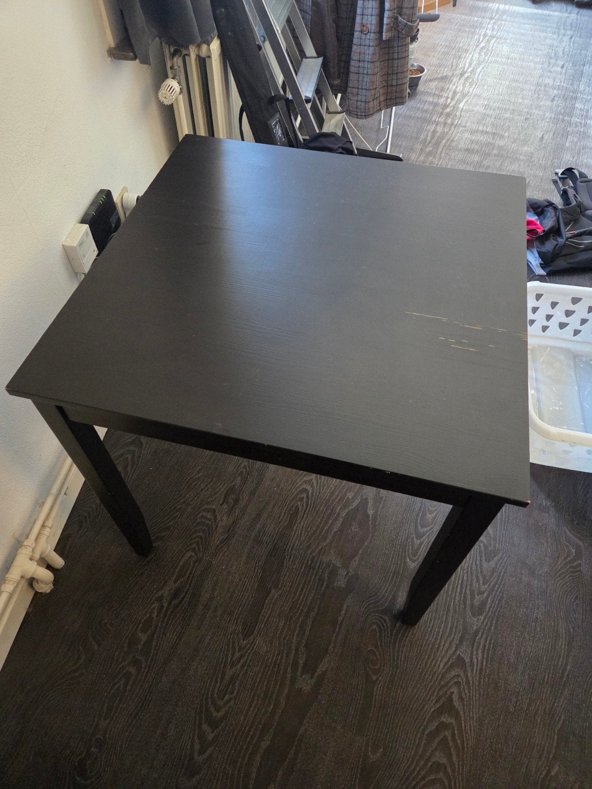 table à manger gratuite - 74 x 74 x 74 cm, Enlèvement