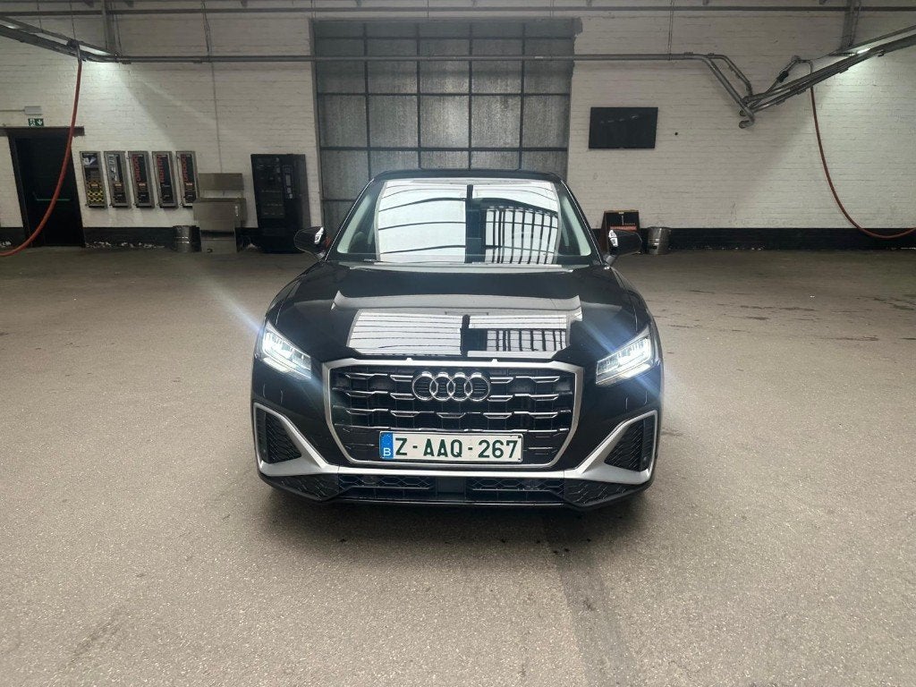 Audi Q2 S-Line 1.5 benzine 150pk automaat, Auto's, 1380 kg, 4 cilinders, Zwart, 5 zetels