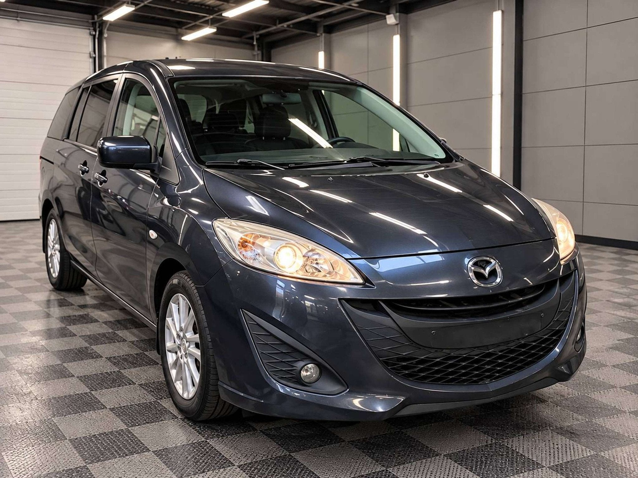 Mazda 5 1.6 CDVi 7 ZITPLAATSEN EURO 5, Autos, Euro 5, Achat, 7 places, Noir