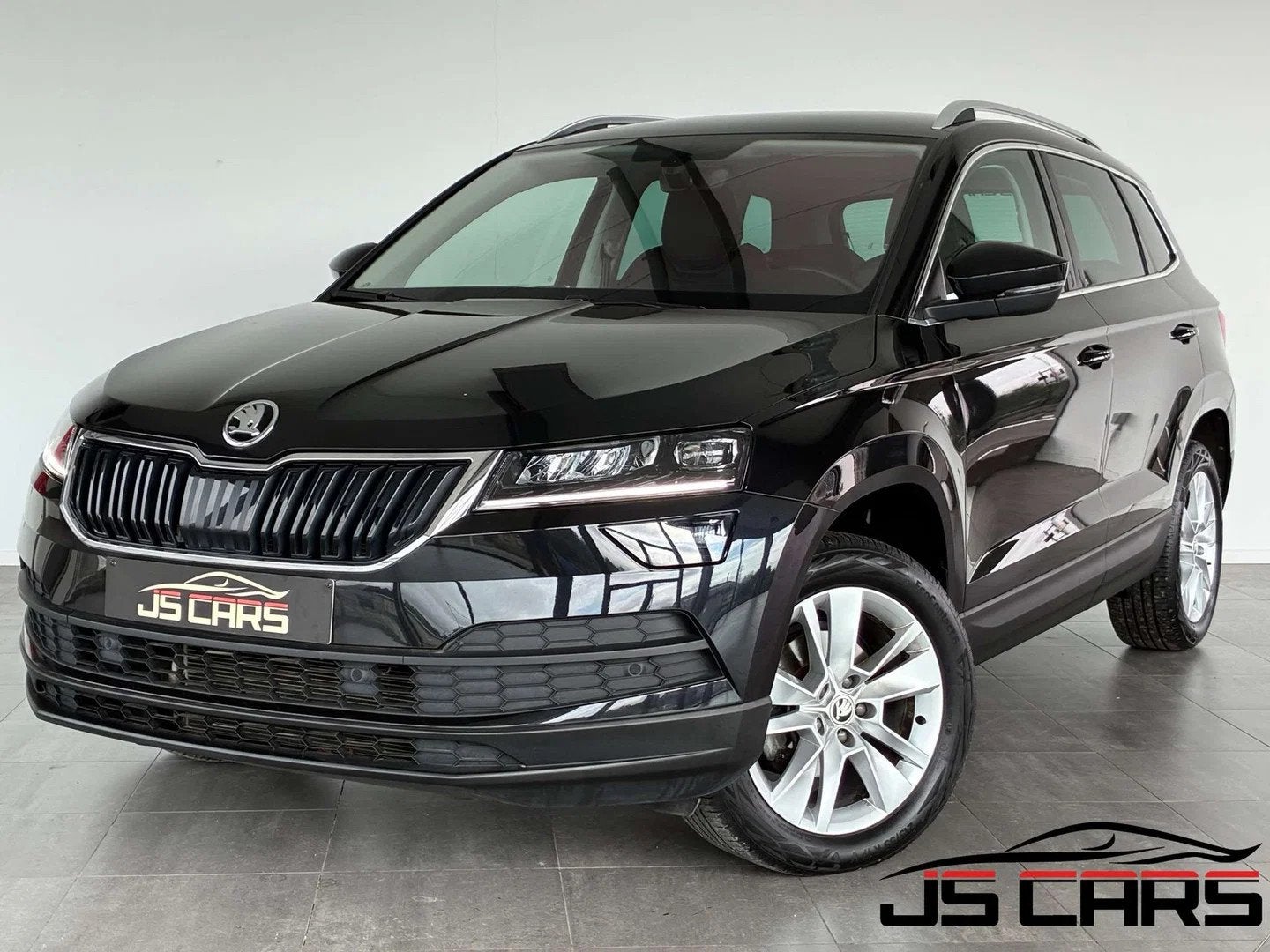 Skoda Karoq 1.5 TSi DSG 1ERPRO-COCKPIT-CARPLAY-CAMERA-GPS-JA, Autos, Achat, Entreprise, Noir, 5 places