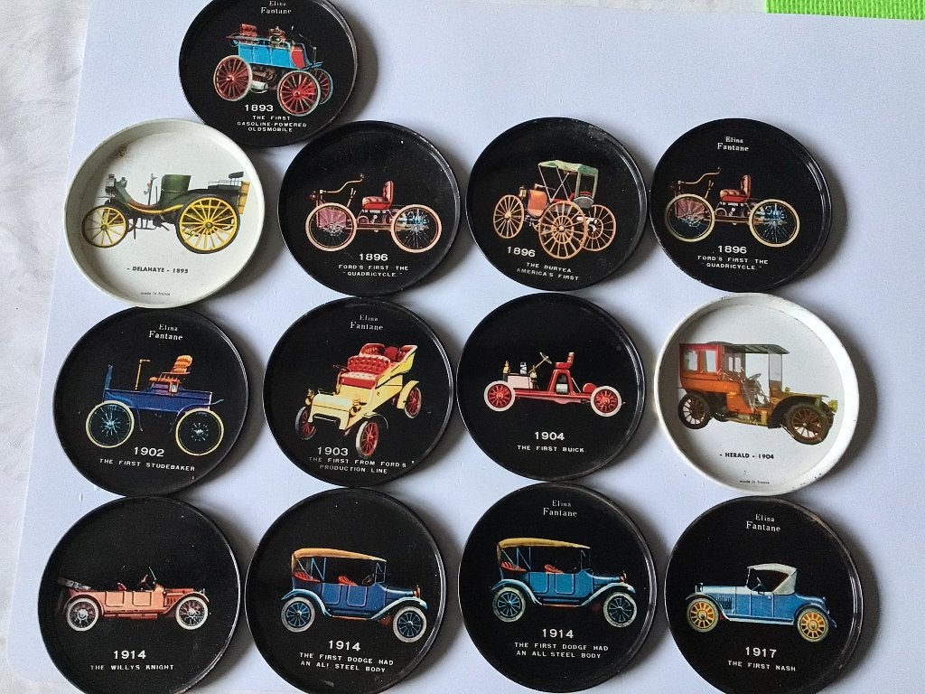 Modèles de voitures 1893-1917 sur des dessous de verre en mé, Enlèvement ou Envoi