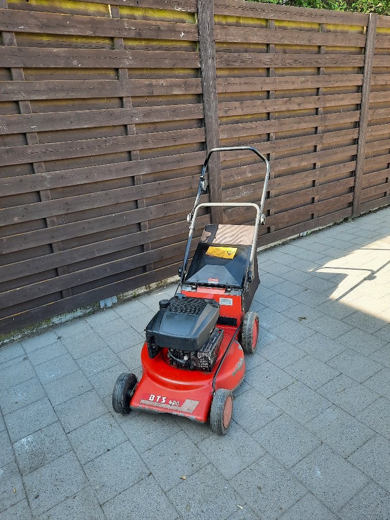 Benzine grasmaaier - 45 cm maaibreedte, Cirkelmaaier, Ophalen, Gebruikt, 40 t/m 49 cm