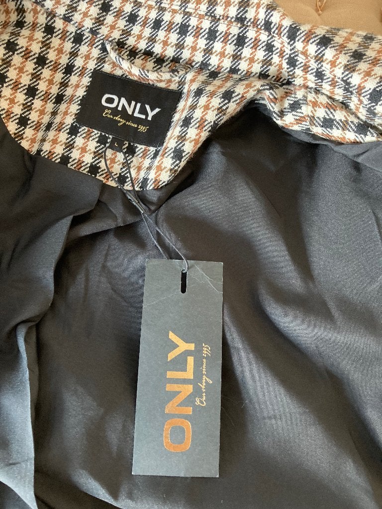 Lange jas ONLY maat L ruiten creme/zwart/bruin, Kleding | Dames, Jassen | Winter, Ophalen, Only, Bruin, Maat 42/44 (L)