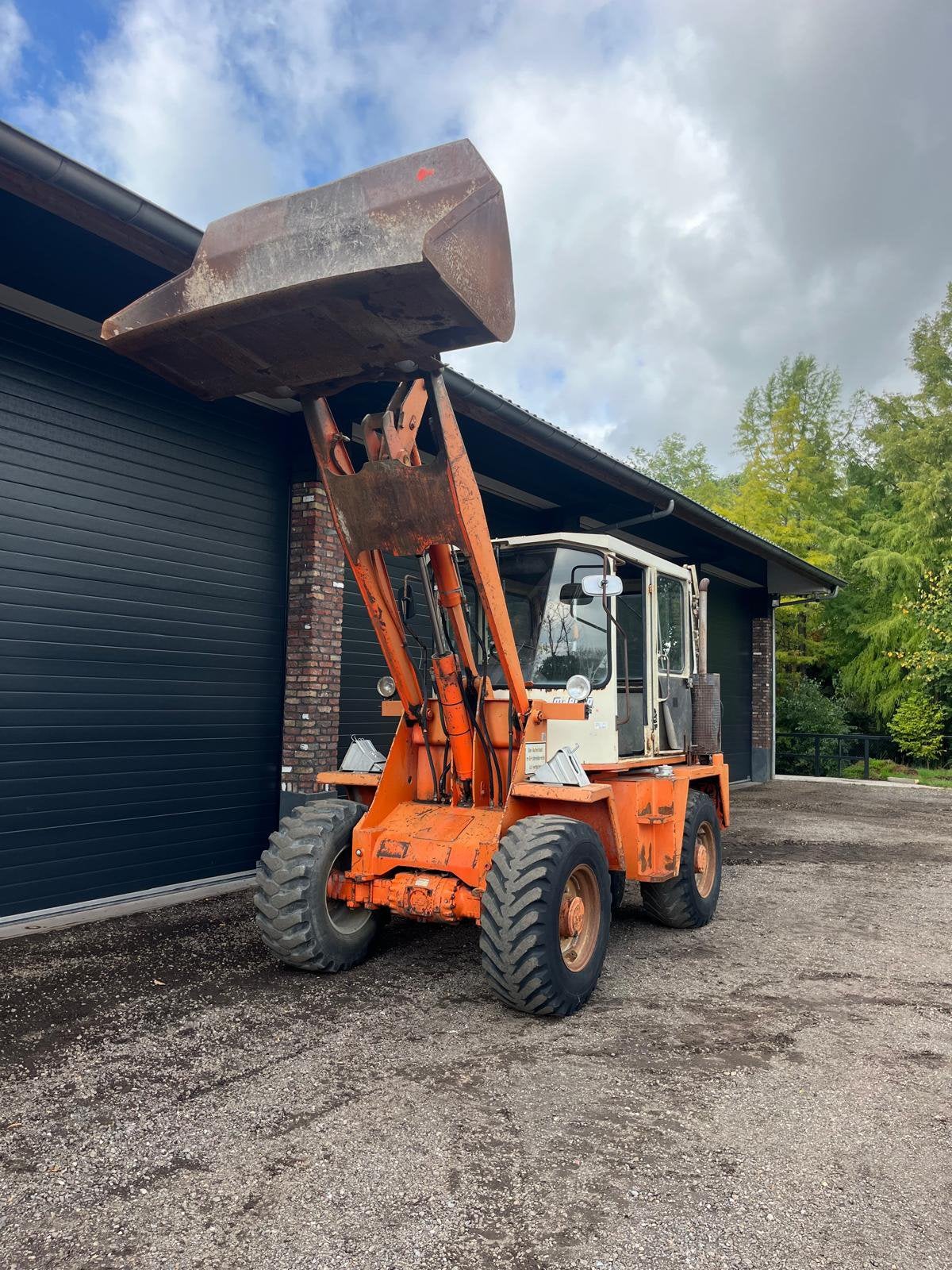Scheaff SK8 shovel loader, Ophalen