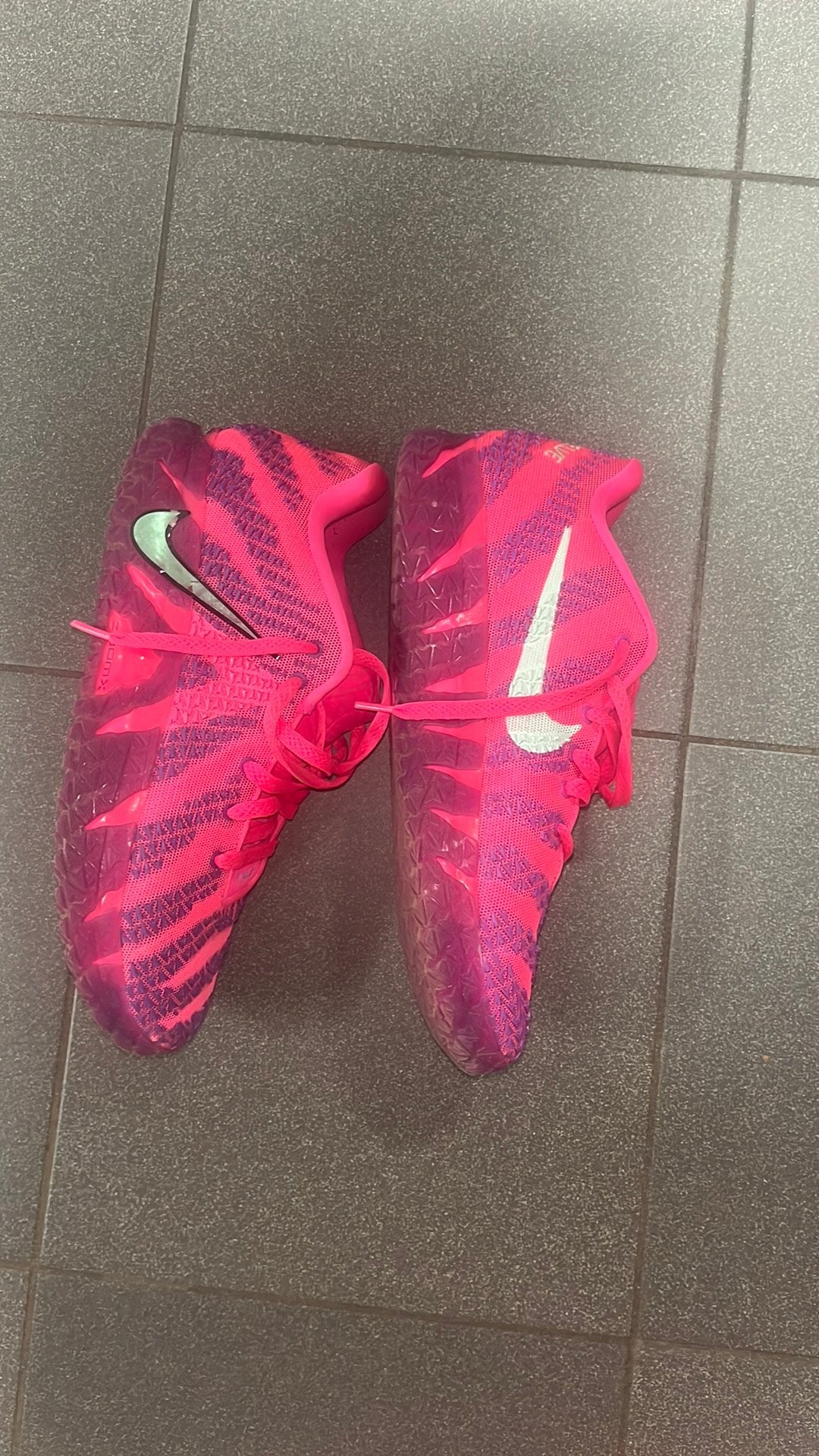 ja 3 basketbalschoenen, Sport en Fitness, Ophalen, Nieuw, Schoenen