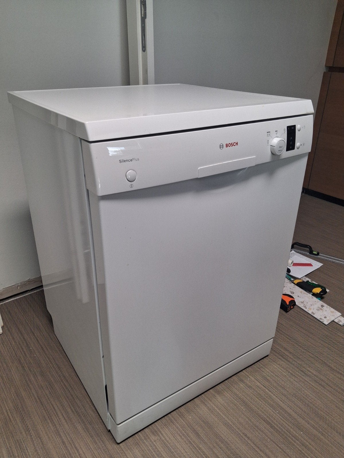 Bosch Silence Plus SI 6P1B, Comme neuf, Enlèvement, 10 à 14 litres, Autoportant