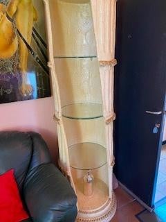 Colonne Grecque, Enlèvement, Utilisé