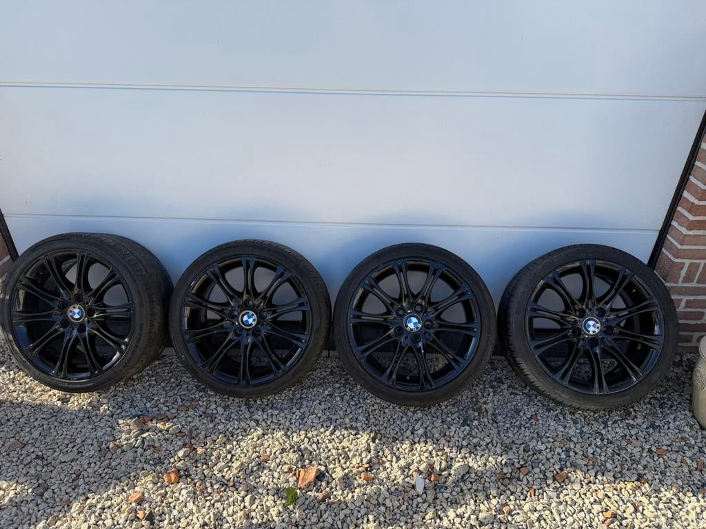 Velgen Bmw m135, Ophalen, 18 inch, Band(en)