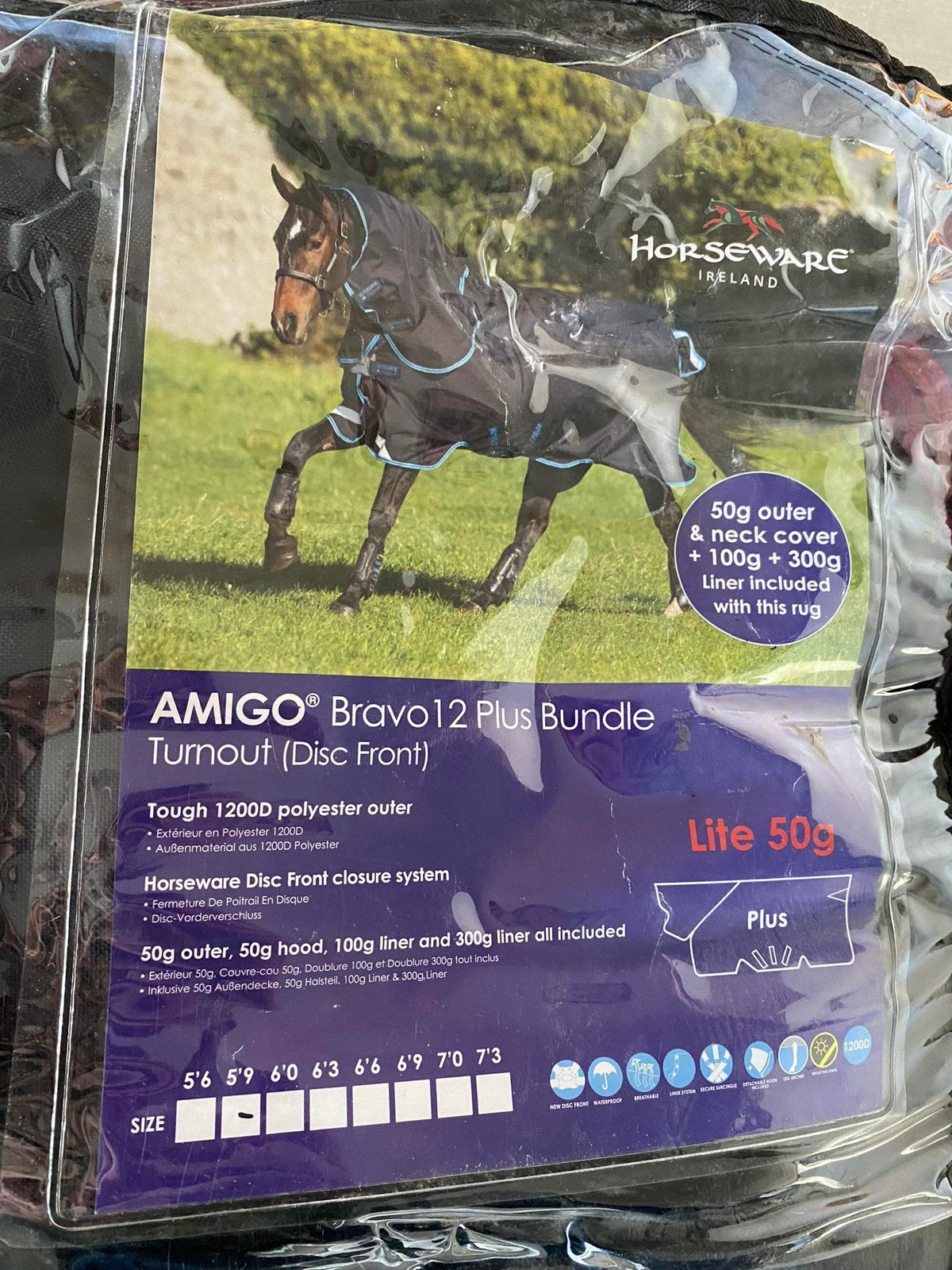 Amigo Bravo 12 plus bundle Turnout (3 dekens+nek), Ophalen, Zo goed als nieuw, Nylon, Amigo