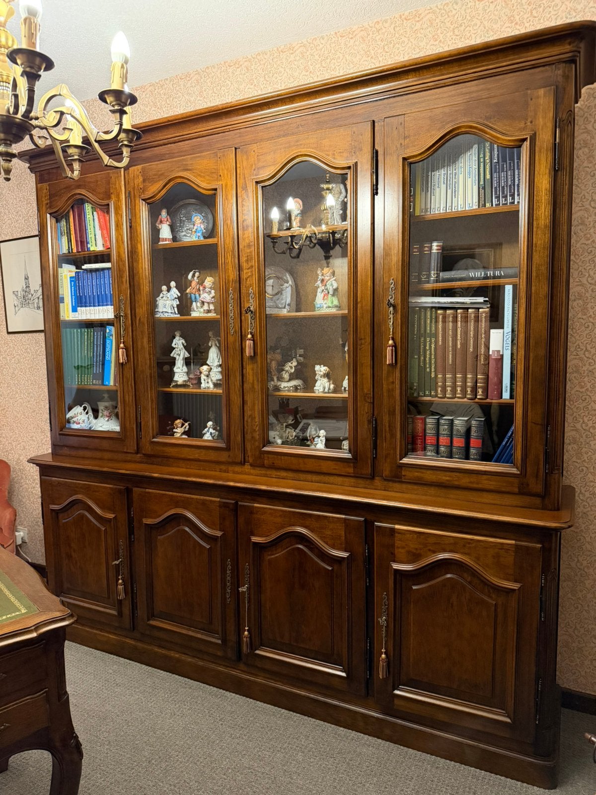 Bureau met bureaukast in Louis XV stijl, Ophalen