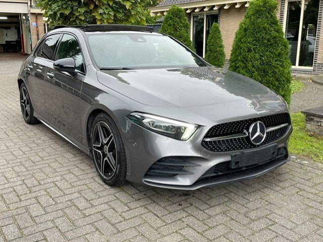Mercedes-Benz A-Klasse 180 d AMG LINE PANO NAVI CAMERA LED, Autos, Achat, Entreprise, 116 ch, 5 portes