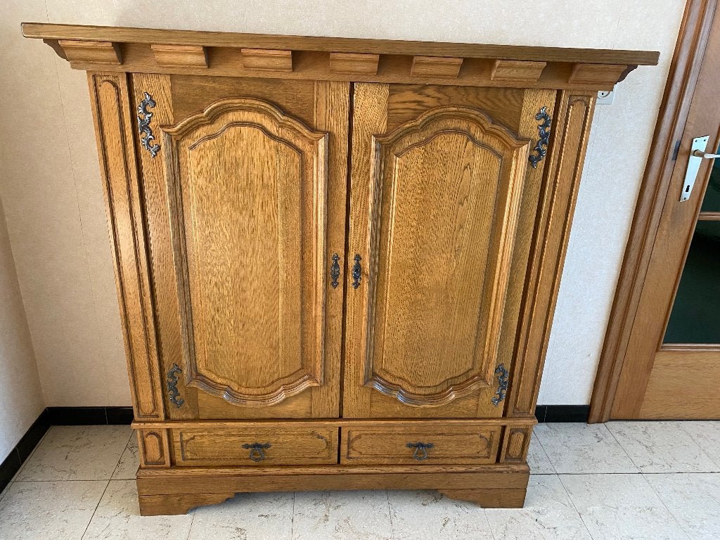 Kast lengte 131cm hoogte 136cm, Enlèvement