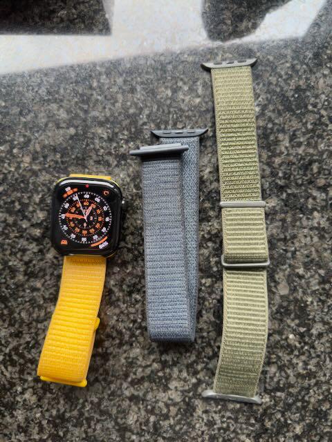Apple Watch série 10, Étanche, IOS, Comme neuf, Enlèvement
