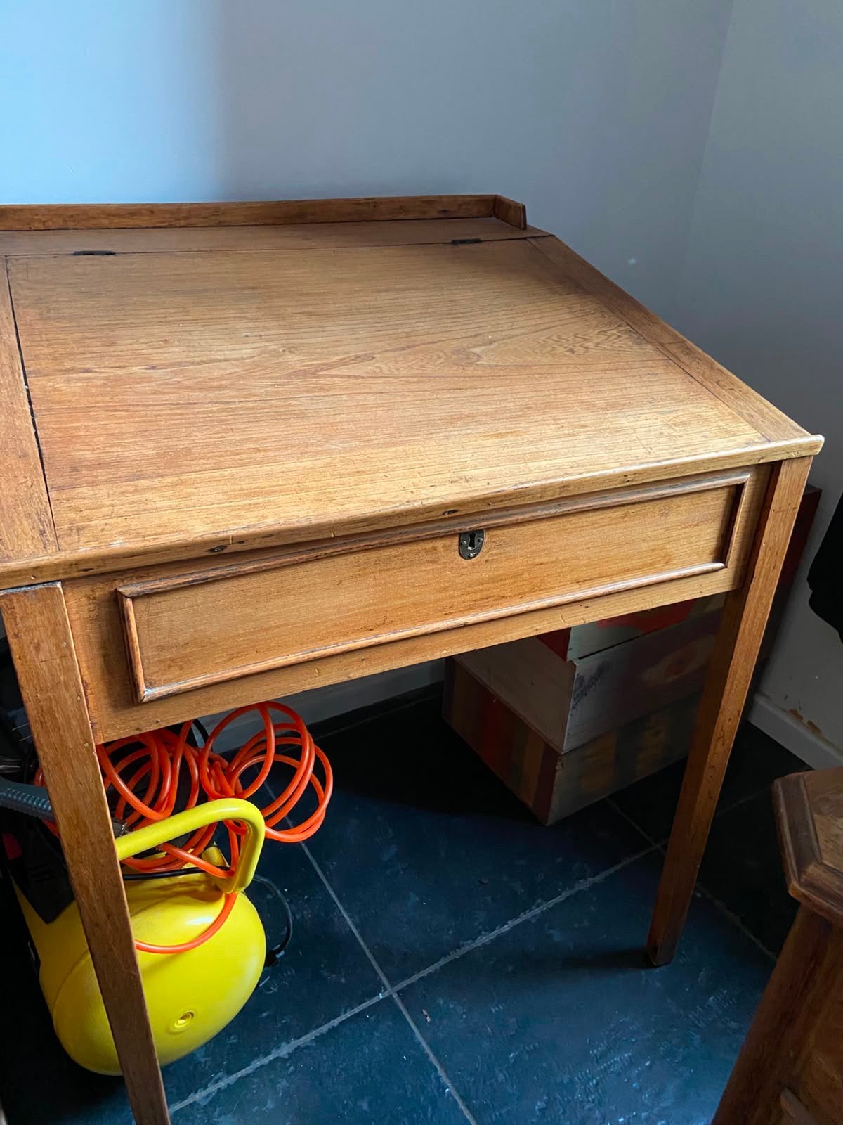 Ancien bureau de pente vintage en bois plaqué chêne, Classique, Comme neuf, Bois, Secrétaire