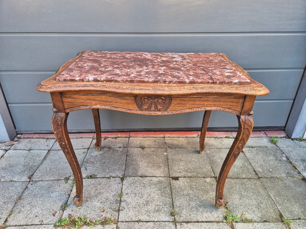 Table boucher marbre rouge avec sculpture coquille, Antiquités & Art, Enlèvement