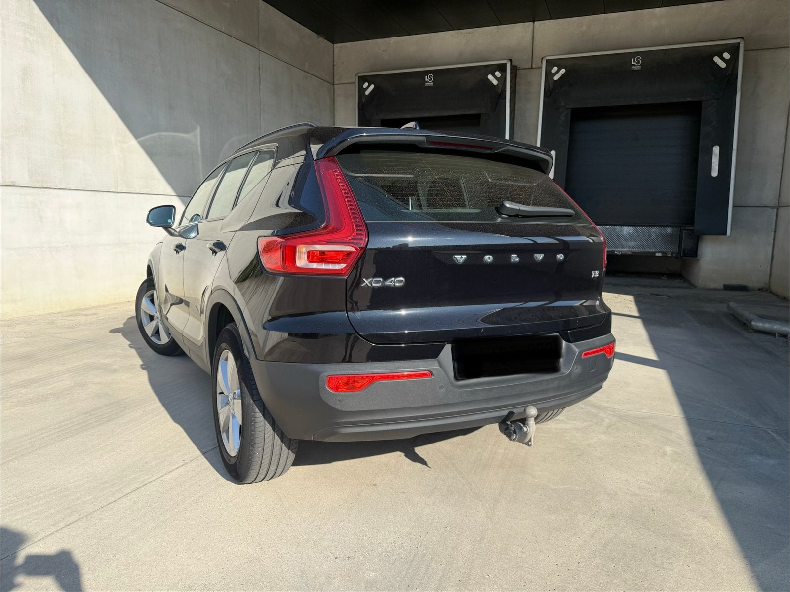 Volvo XC40 T3 Automaat, Auto's, Volvo, Stof, 4 cilinders, Zwart, 120 kW