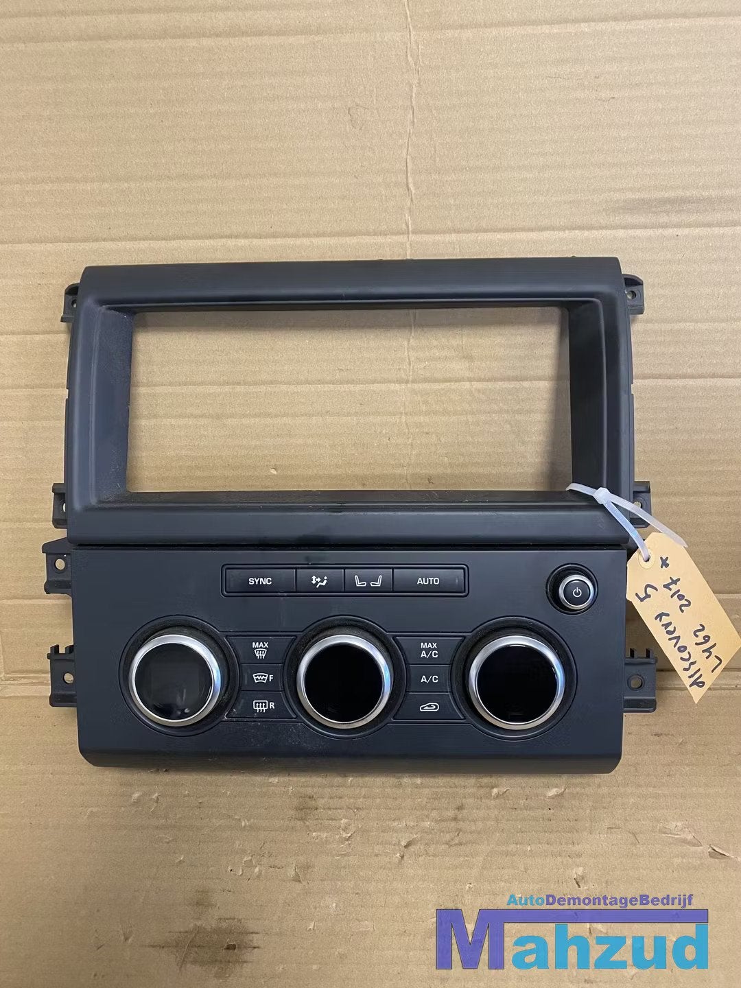 LANDROVER DISCOVERY 5 L462 kachel paneel radio frame 2017-20, Dpoffice@jaguarlandrover.com, Abbey Road, Whitley 1
CV3 4LF  Coventry