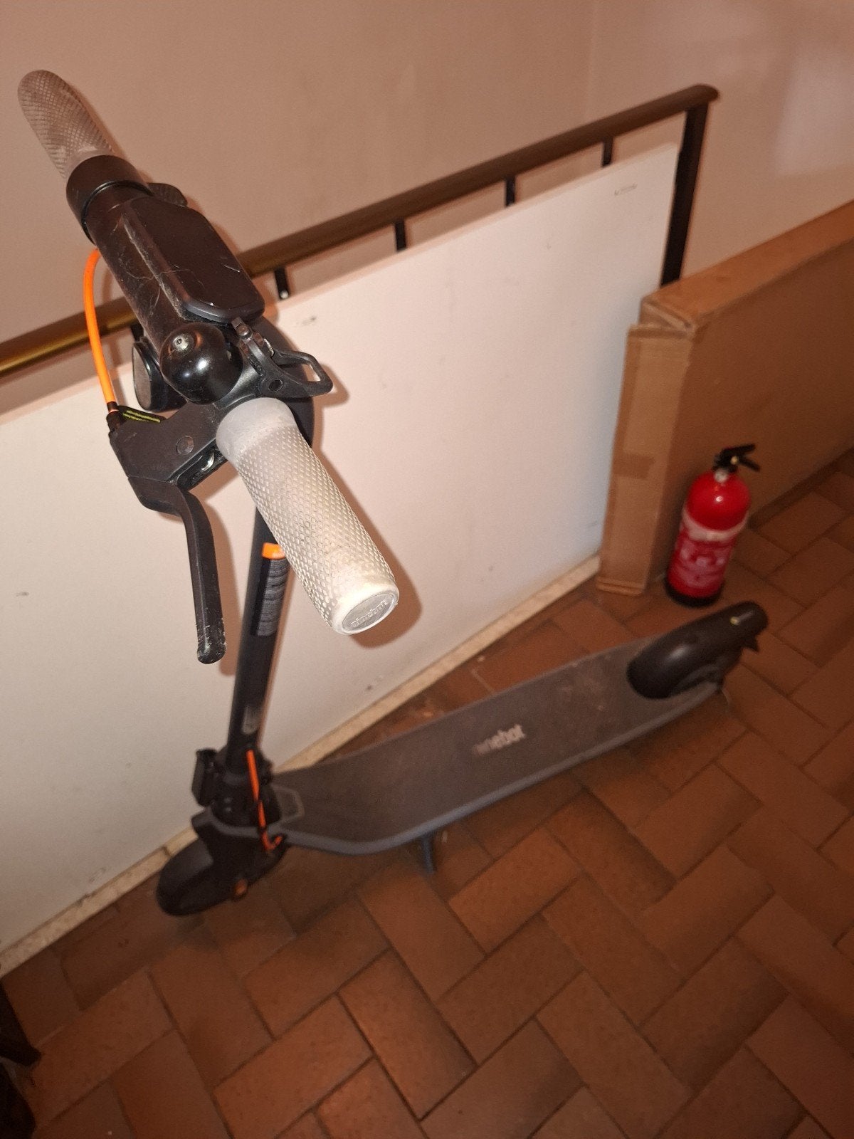 Electrische step, Fietsen en Brommers, Ophalen, Gebruikt, Elektrische step (E-scooter), Segway Ninebot E2 Plus E II