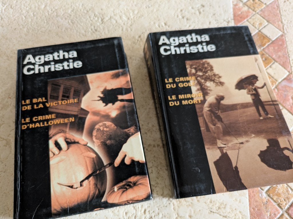 2 livres/4 romans/policiers de Agatha Christie pour 1,5€., Boeken, Detectives, Gelezen, Tv-bewerking, Verzenden, Agatha Christie