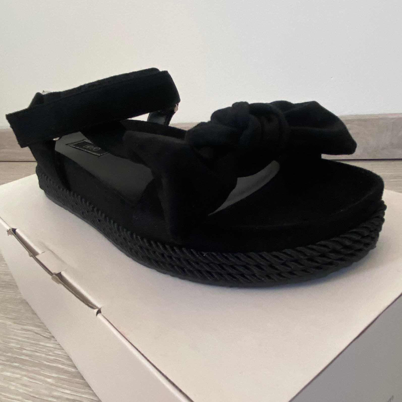 Sandalen Liu Jo Patty zwart MAAT 39, Vêtements | Femmes, Chaussures, Enlèvement, Neuf, Noir