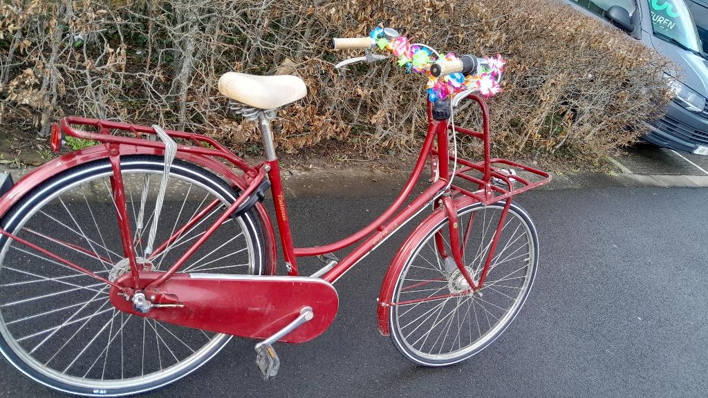 mooie hollandse omafiets, Fietsen en Brommers, Ophalen, Gebruikt, Versnellingen, Batavus