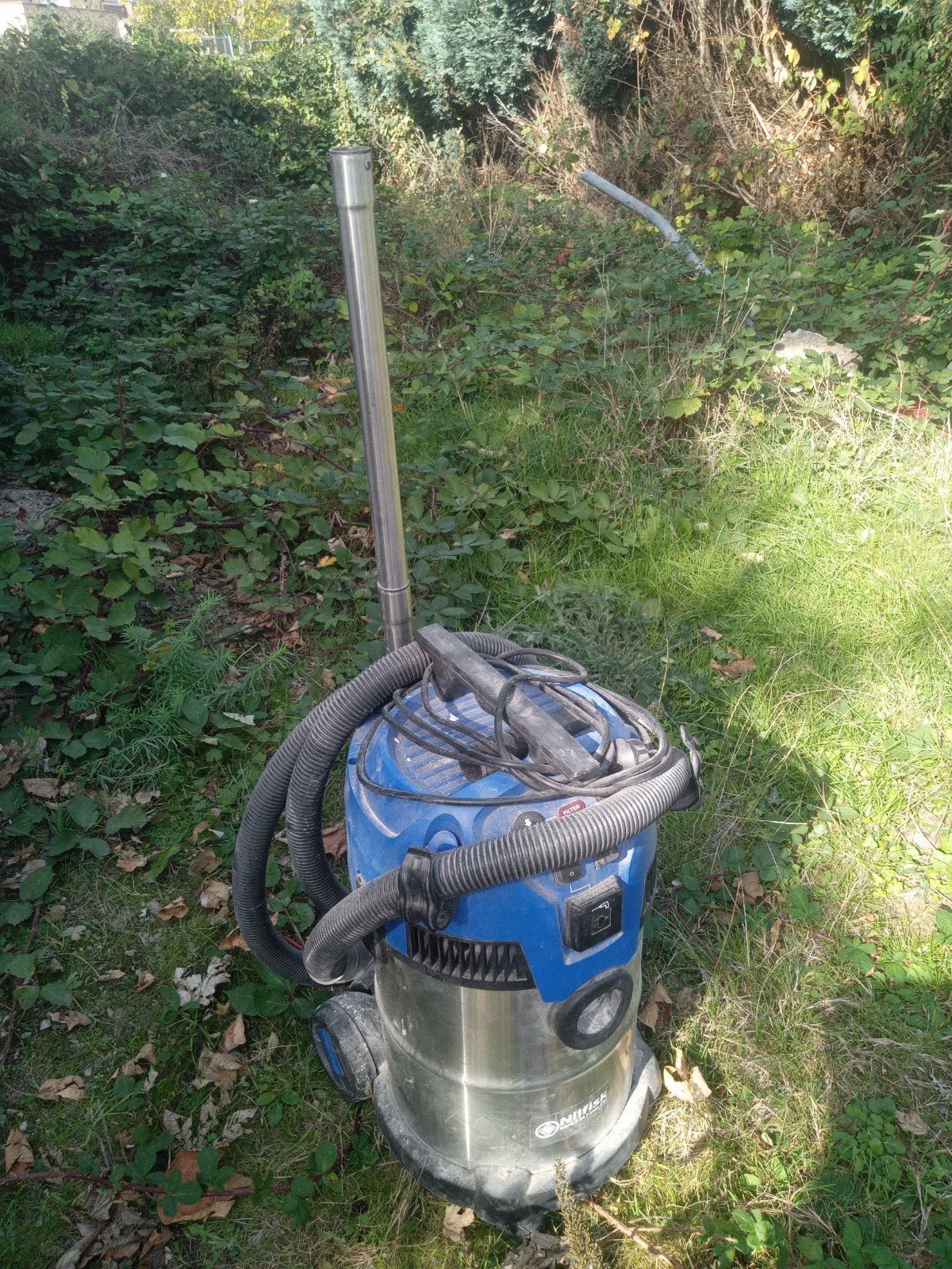 Aspirateur de chantier Nilfisk, Enlèvement
