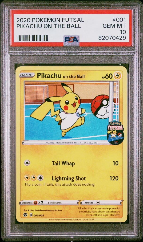 Pikachu On The Ball FUT 001 PSA 10, Enlèvement ou Envoi, Neuf, Cartes en vrac