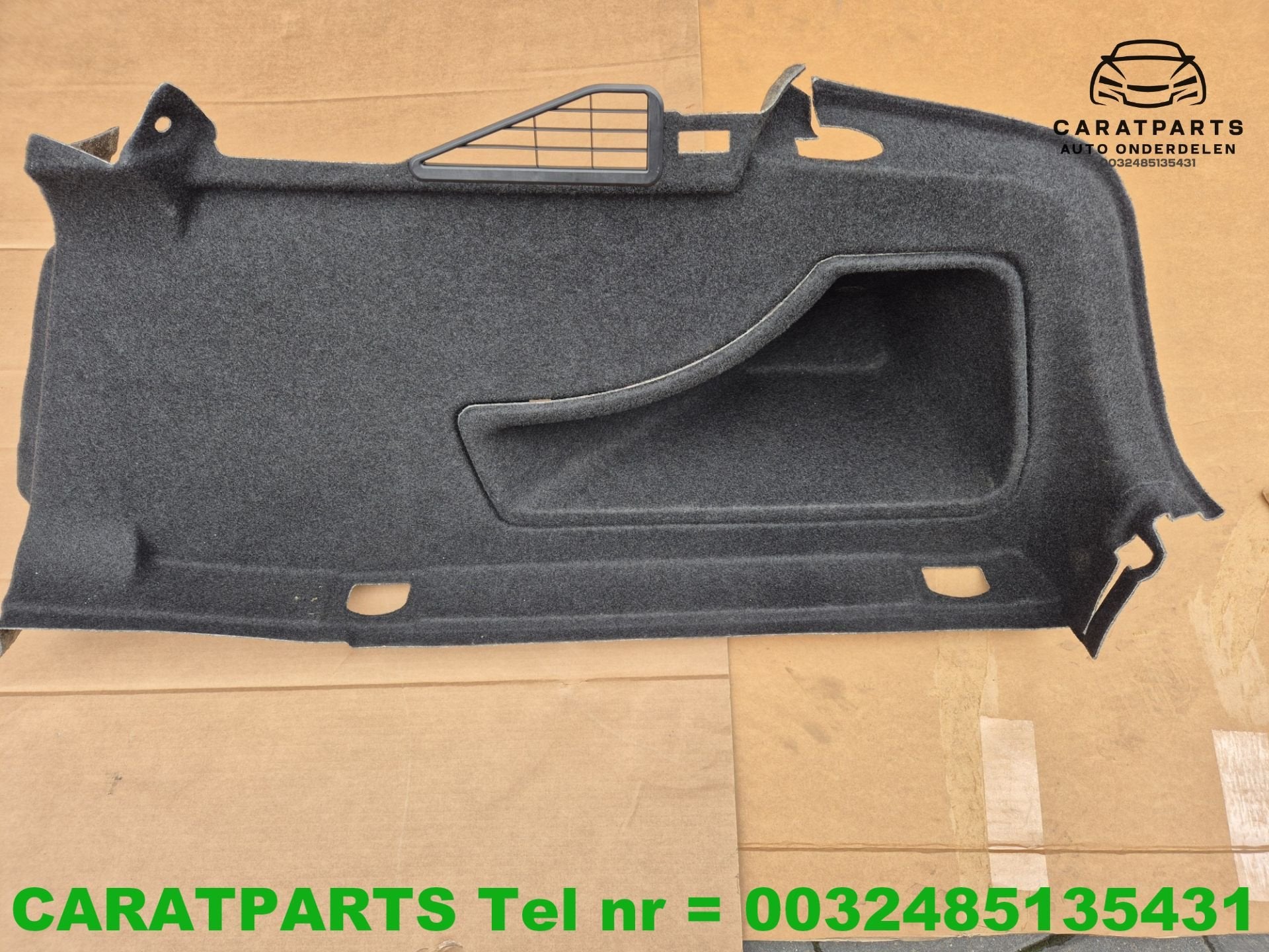 8T0863888E Garniture de coffre bagages Audi A5 Garniture de, Autos : Pièces & Accessoires, AUDI AG, Auto-Union-Strasse 1
85045  Ingolstadt, DE
