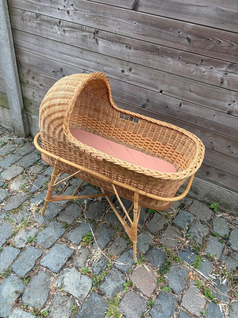 Kribbe baby wiegje rotan, Ophalen, Gebruikt, Wieg