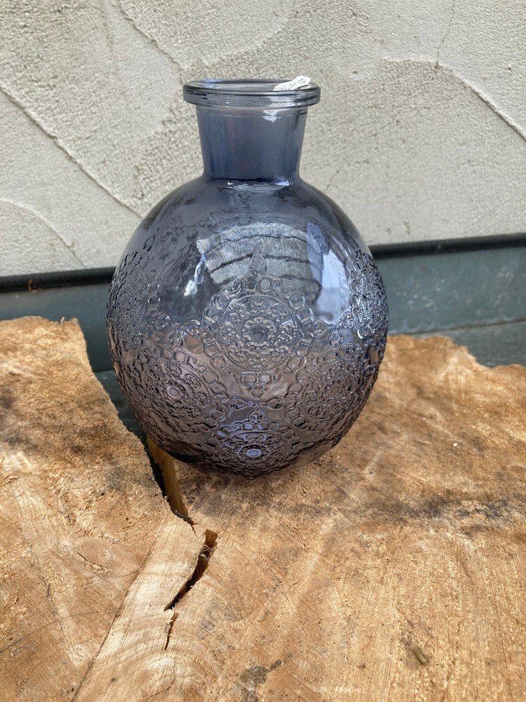 FLES BOLOGNA DKR. BLAUW MET ROZETJES 17 cm NIEUW, Maison & Meubles, Neuf, Enlèvement ou Envoi, Verre, Bleu