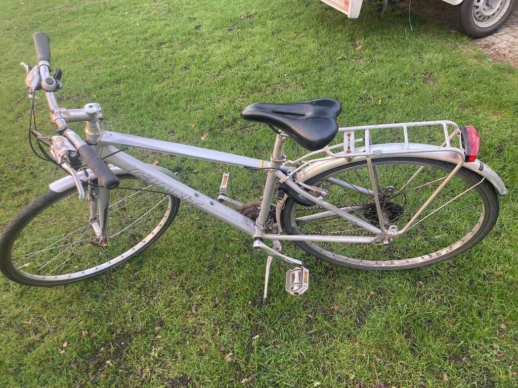 Kleine herenfiets - grote jongensfiets, Vélos & Vélomoteurs, Vélos | Femmes | Vélos de sport & de randonnée, Moins de 10 vitesses