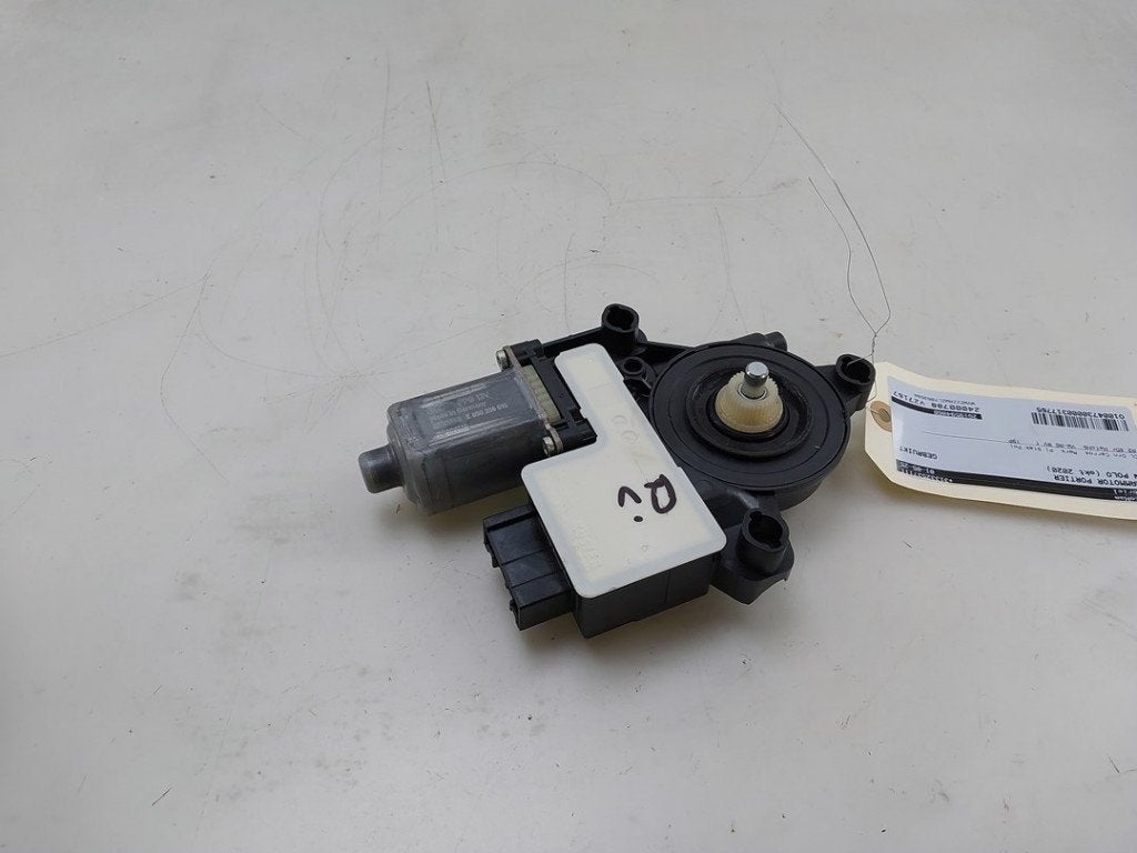 MOTEUR LEVE VITRE ELECTRIQUE Volkswagen Polo VI (AW1), Utilisé, Volkswagen