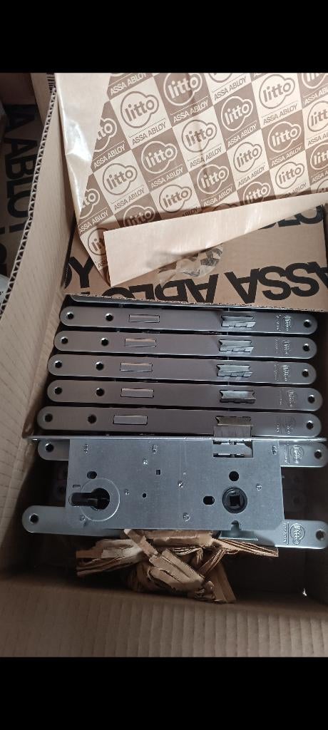 Lot Serrure Assa Abloy Litto  neuf 100 pièces, Enlèvement, Neuf, Autres types