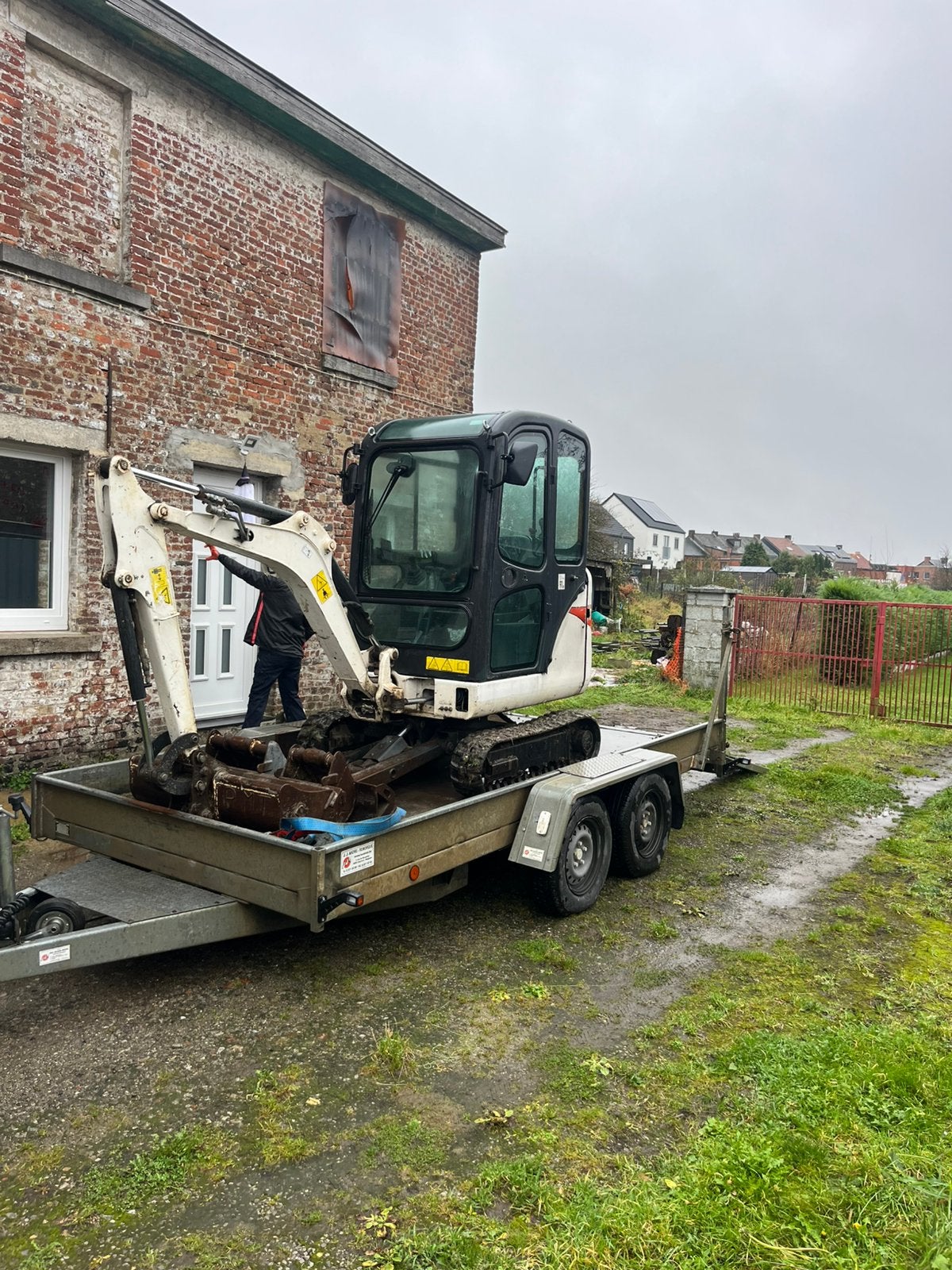 Remorque 3500 kg, plus mini pelle 1,4 T BOBCAT, Enlèvement ou Envoi, Excavatrice