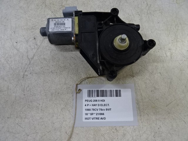 MOTOR RAAMMECHANIEK RECHTS VOOR 208 I (CA / CC / CK / CL), Gebruikt, Voor, Peugeot