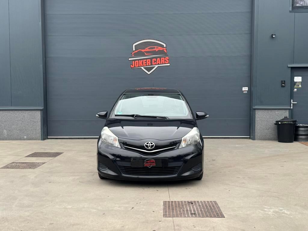 Toyota Yaris 1.4 D-4D Dynamic Navi Camera Airco, Auto's, Euro 5, Stof, Zwart, 4 cilinders