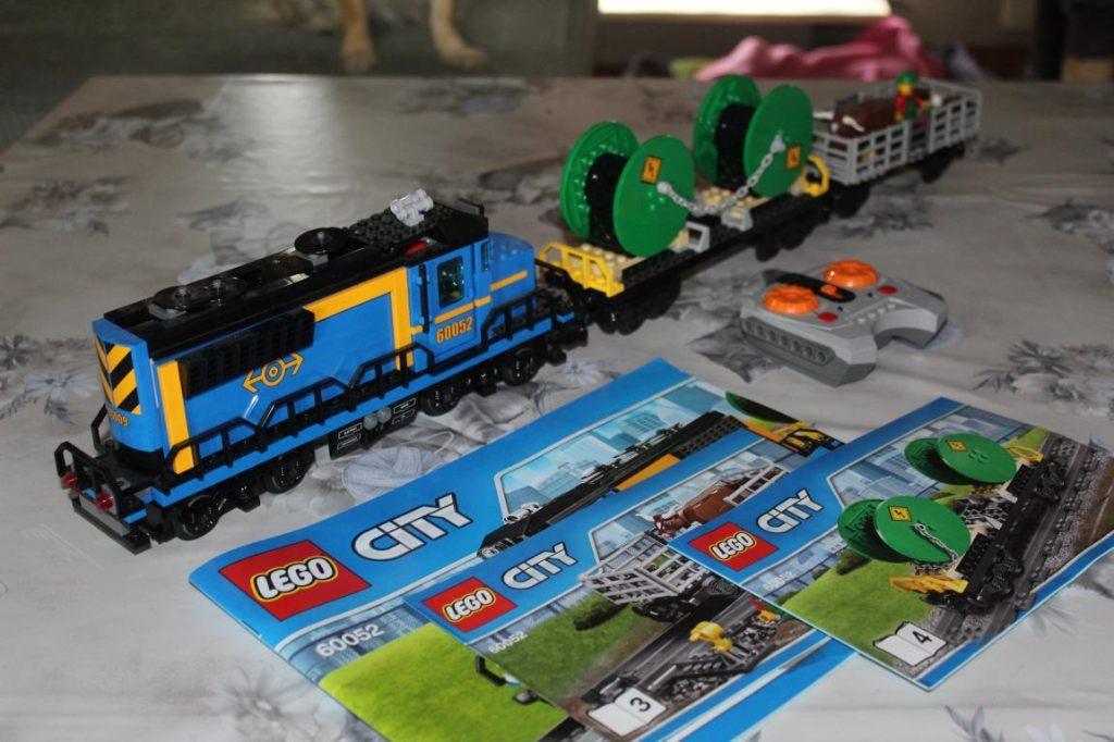 Lego  goederentrein met portaalkraan, Kinderen en Baby's, Speelgoed | Duplo en Lego, Zo goed als nieuw, Lego, Complete set, Inclusief instructies