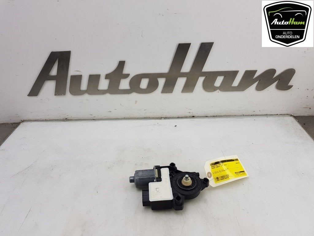 MOTEUR LEVE VITRE ELECTRIQUE Skoda Fabia III Combi (NJ5), Utilisé, Skoda