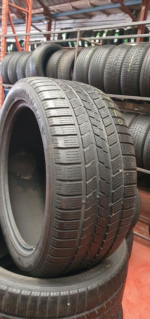 295 40 R20 PIRELLI TOP QUALITÉ AVEC MONTAGE ET ÉQUILIBRAGE, Enlèvement, Utilisé