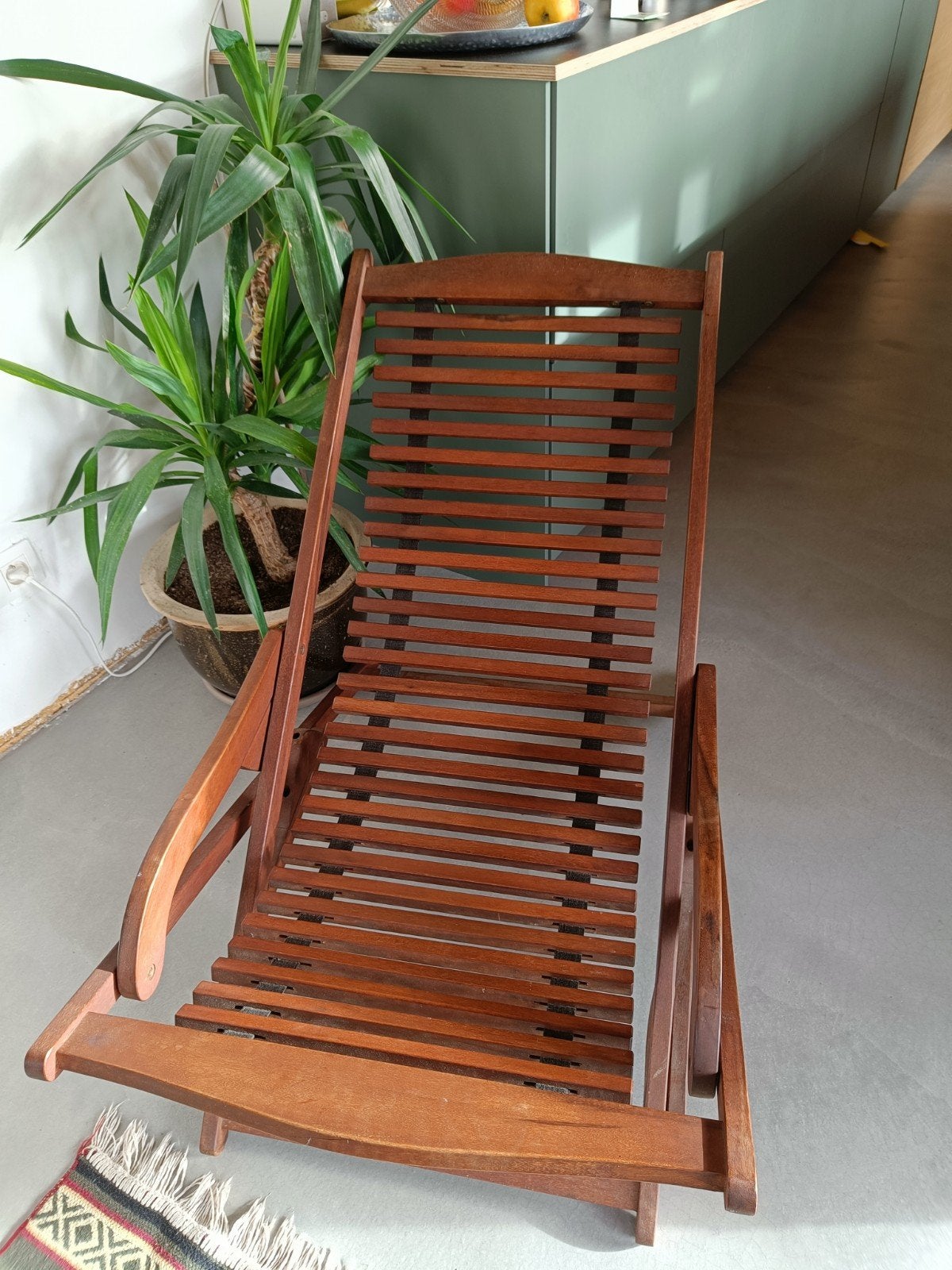 Mooie ligstoel van hout, Tuin en Terras, Ophalen, Hout