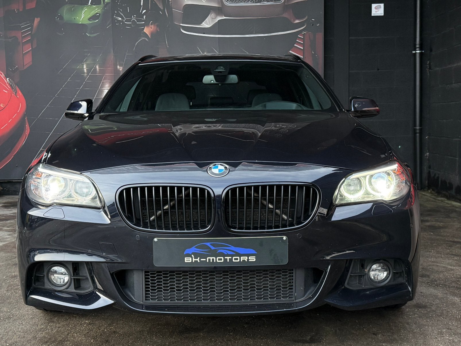 Bmw 520dAX M Sport Pakket Xdrive, Auto's, Automaat, Parkeerassistent, 1995 cc, 4 cilinders