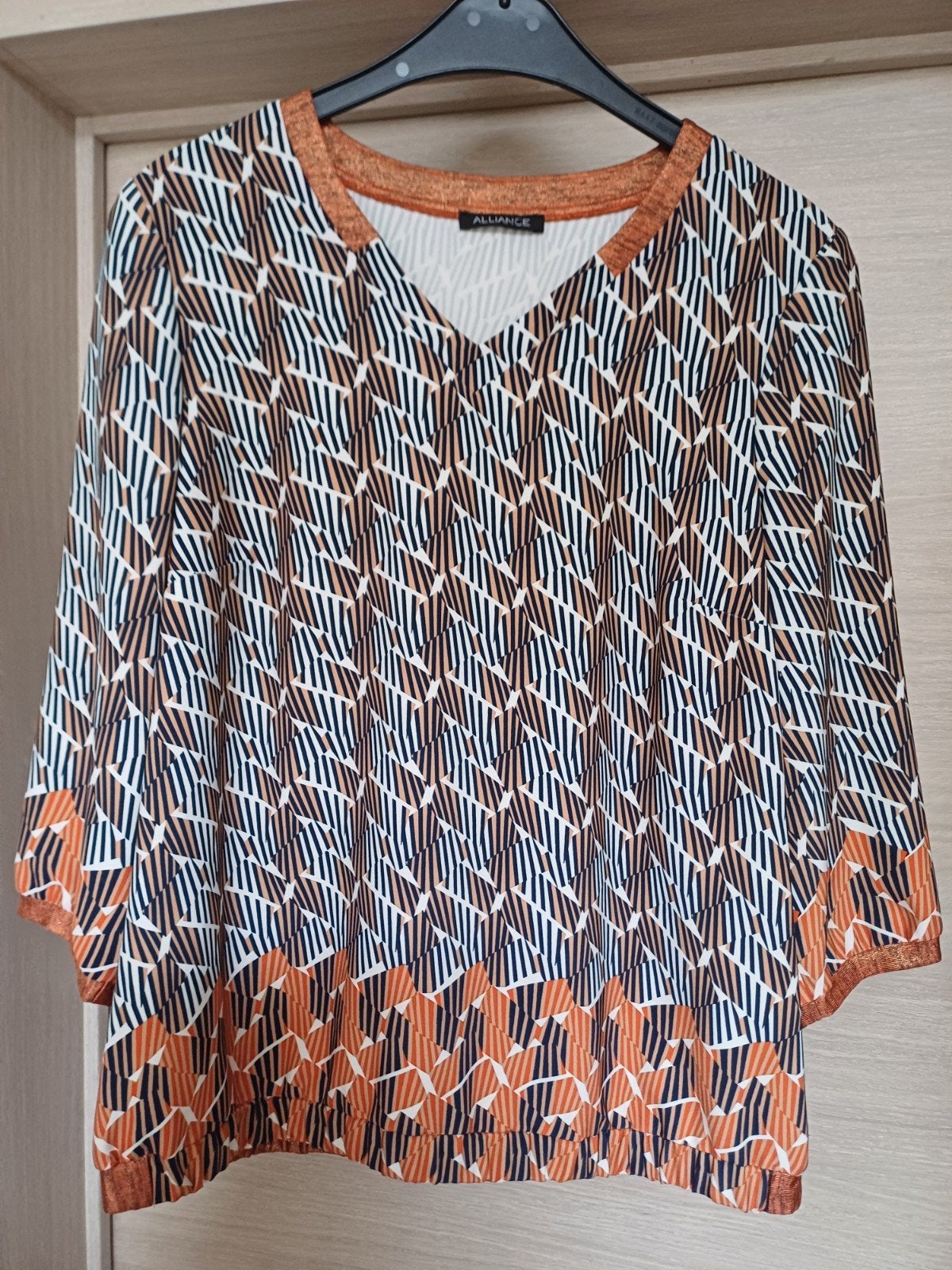 Alliance bloesje wit/zwart/bruin/ roestkl Mt 46, Wit, Maat 46/48 (XL) of groter, Ophalen of Verzenden, Zo goed als nieuw