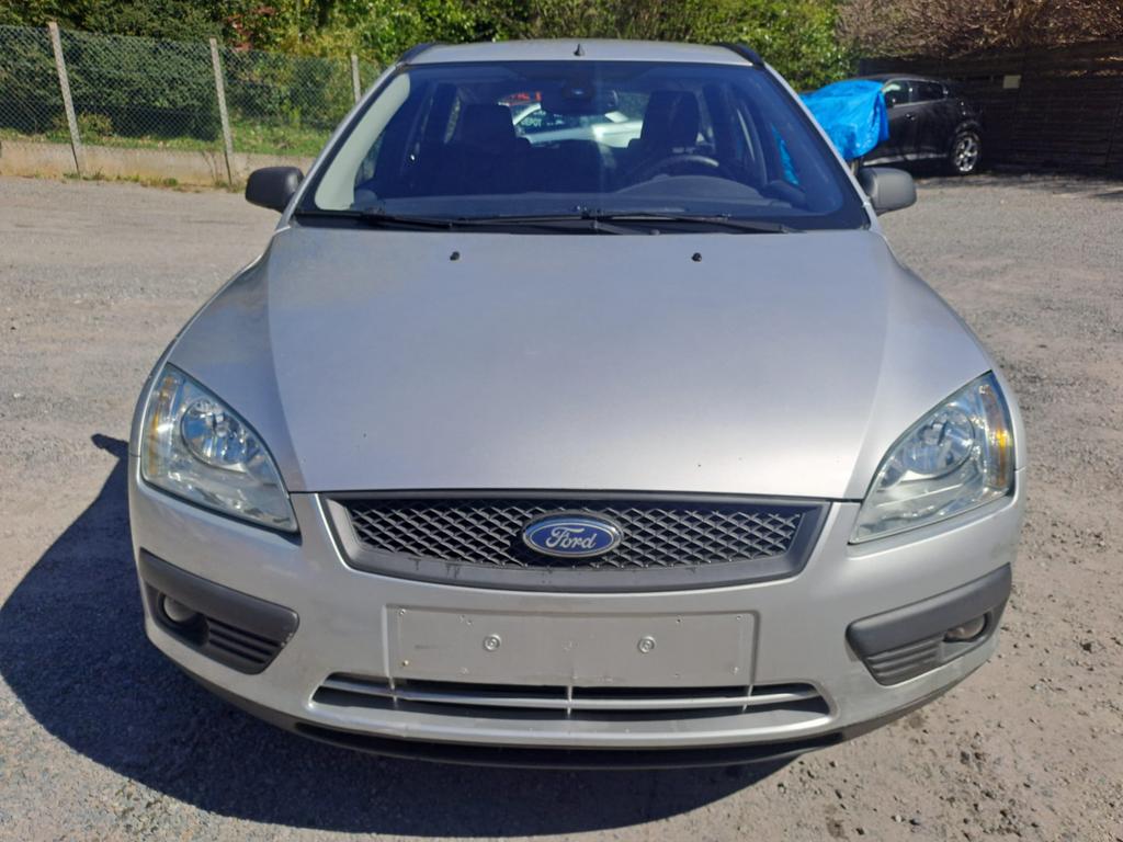 Ford Focus bruit moteur, 4 deurs, Stof, 4 cilinders, Bedrijf