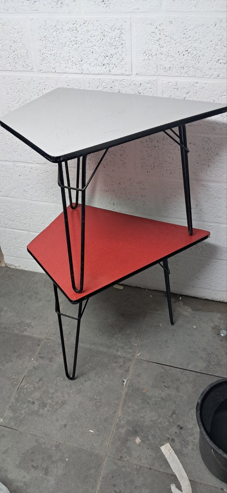 Tables willy van der meeren., Maison & Meubles, Accessoires pour la Maison | Portemanteaux, Enlèvement