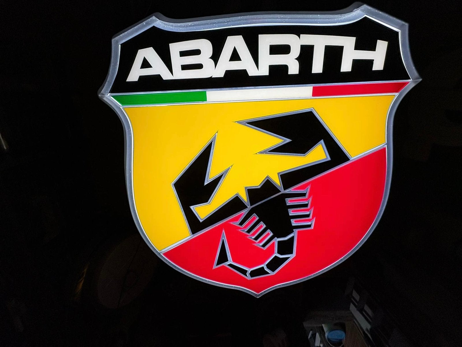 Enseigne lumineuse XXL abarth, Enlèvement