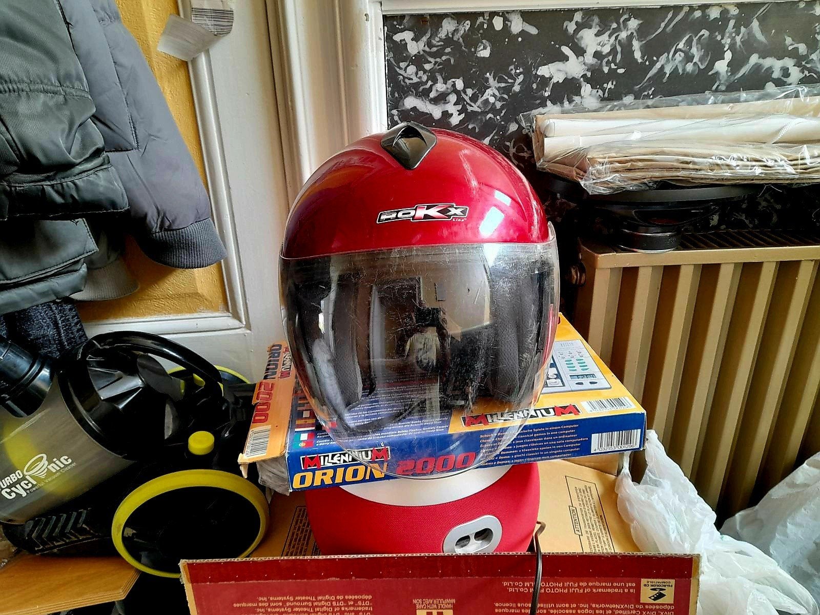 Scooter helmen in zeer goed staat, Motoren, Kleding | Motorhelmen, Ophalen