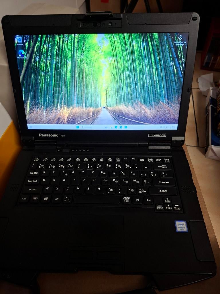 Te koop pc Panasonic fz 55 toughbook
i5-8365U 1,60 GHz 1,9 G, Ophalen of Verzenden